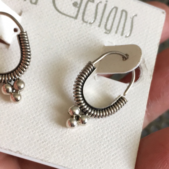 đź–¤NEWđź’•Sterling silver earrings - Picture 3 of 10